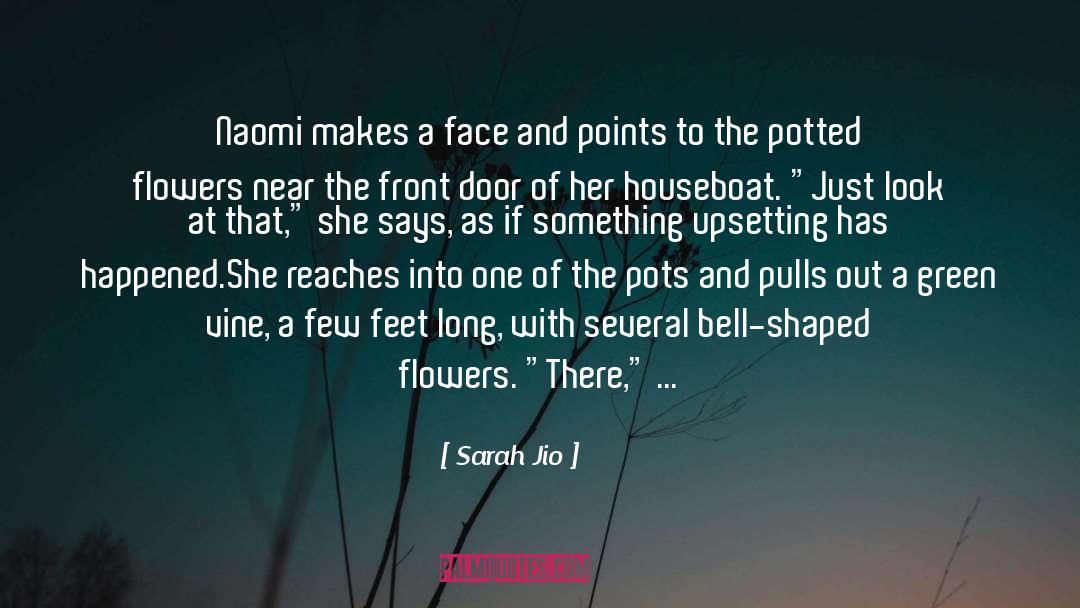 Houseboat quotes by Sarah Jio