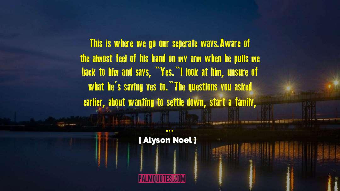 Red And Green quotes by Alyson Noel