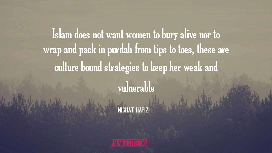 Smart Women quotes by Nighat Hafiz